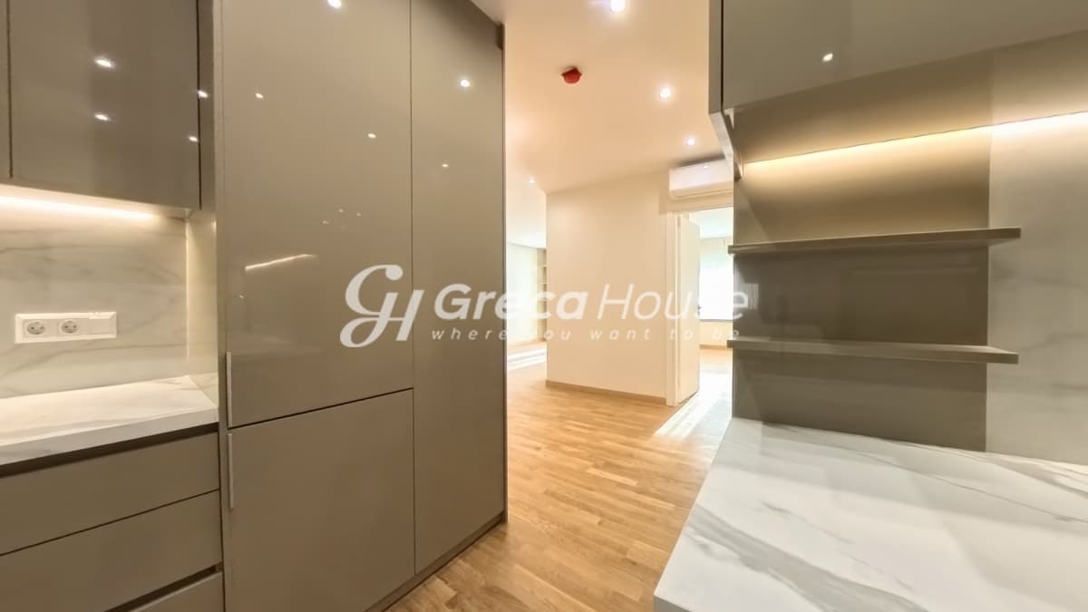 Fully Renovated Luxury 81m² Apartment for Sale on 1st Floor, Kypseli Square - Photo 26