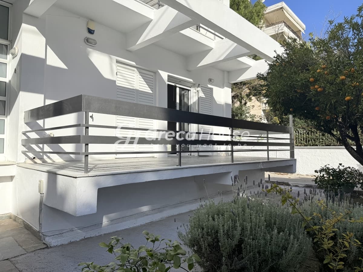 Luxury 594 sqm Villa of High Specifications with Garden for Sale in Vrilissia - Photo 43