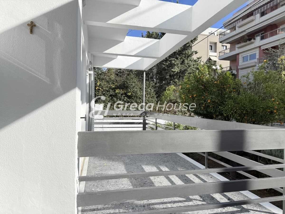 Luxury 594 sqm Villa of High Specifications with Garden for Sale in Vrilissia - Photo 33
