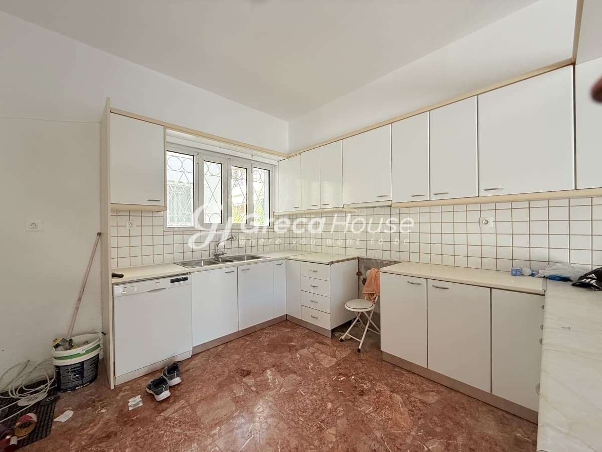 Luxury 594 sqm Villa of High Specifications with Garden for Sale in Vrilissia - Photo 45