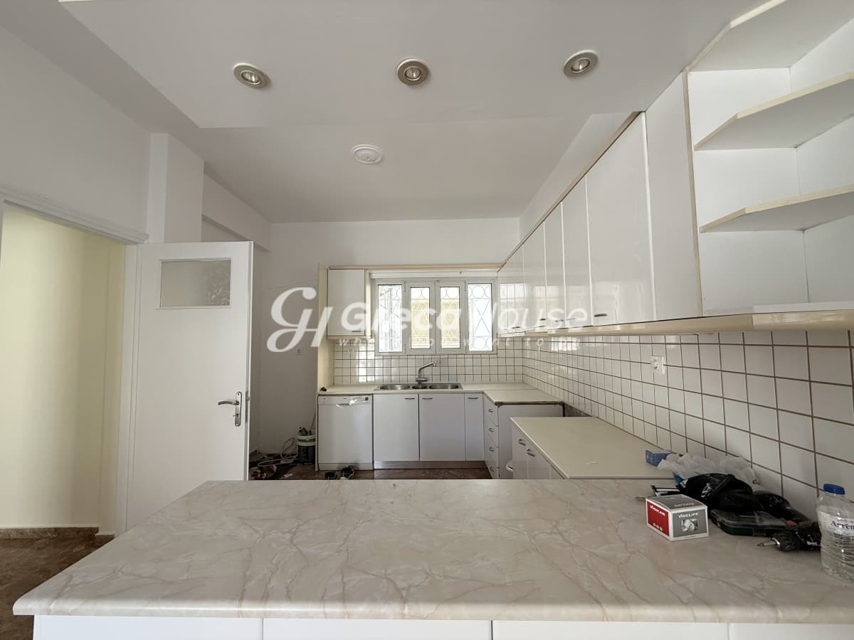 Luxury 594 sqm Villa of High Specifications with Garden for Sale in Vrilissia - Photo 55