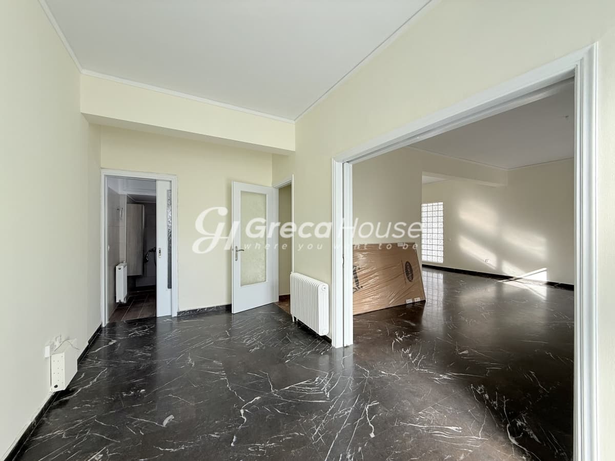 Luxury 594 sqm Villa of High Specifications with Garden for Sale in Vrilissia - Photo 27