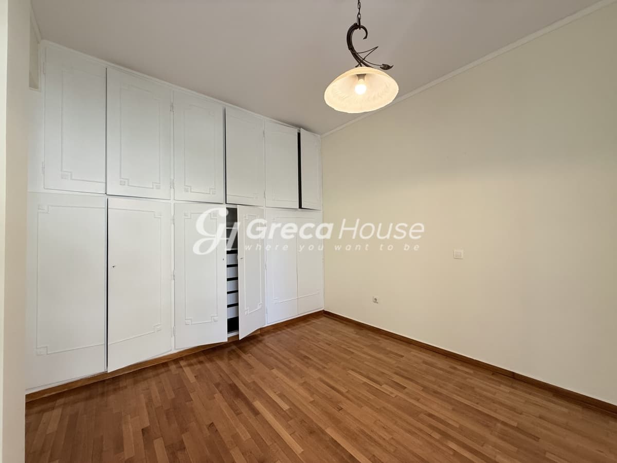 Luxury 594 sqm Villa of High Specifications with Garden for Sale in Vrilissia - Photo 32