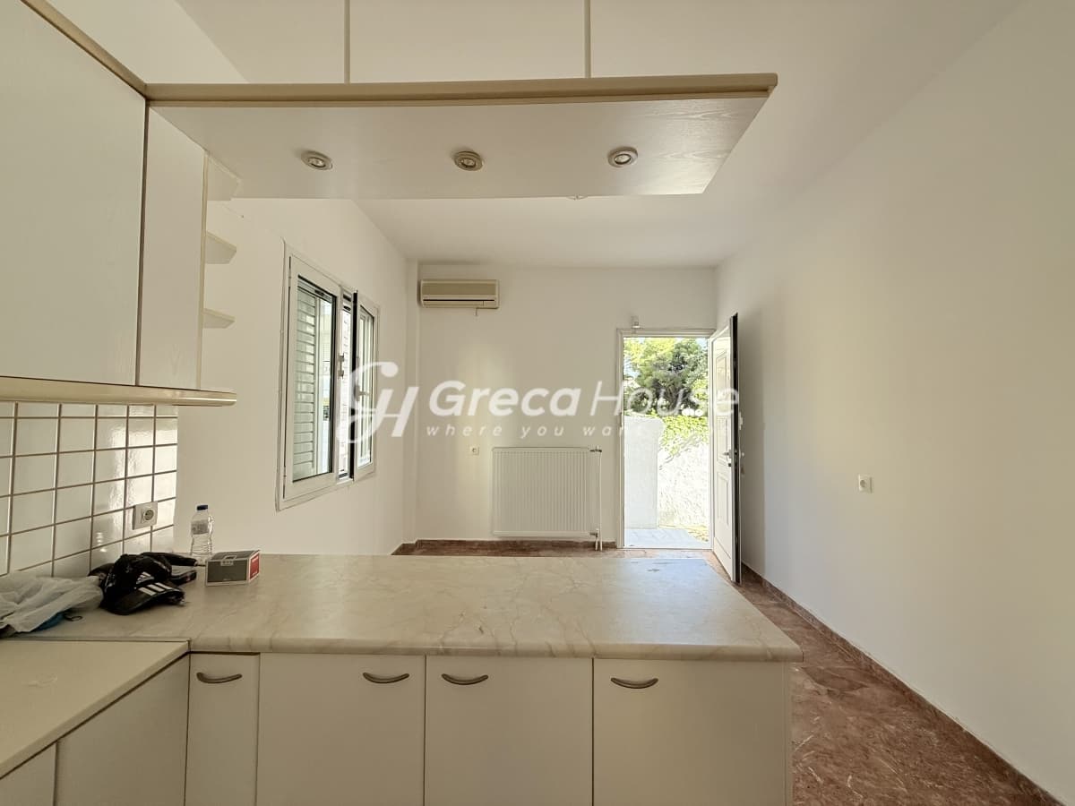 Luxury 594 sqm Villa of High Specifications with Garden for Sale in Vrilissia - Photo 13