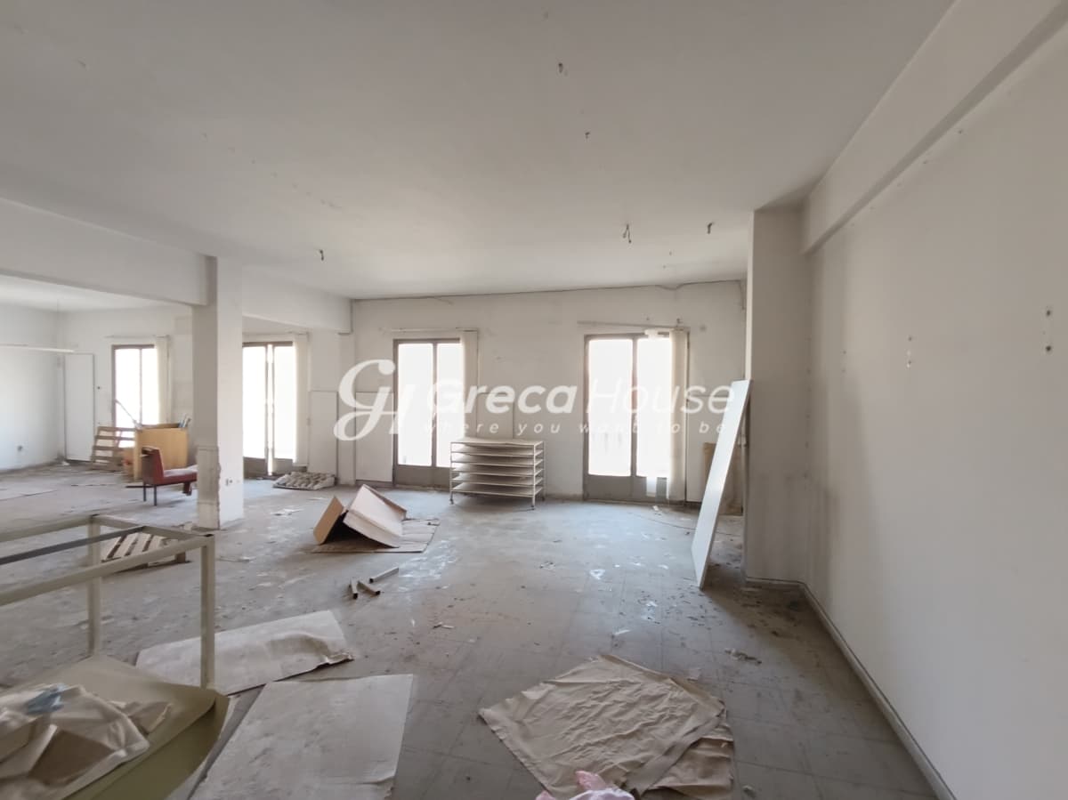 مبنى استثماري 9 طوابق بمساحة 2,126 متر مربع للبيع في بسيري، أثينا. مناسب للتحويل إلى وحدات سكنية. - صورة 12