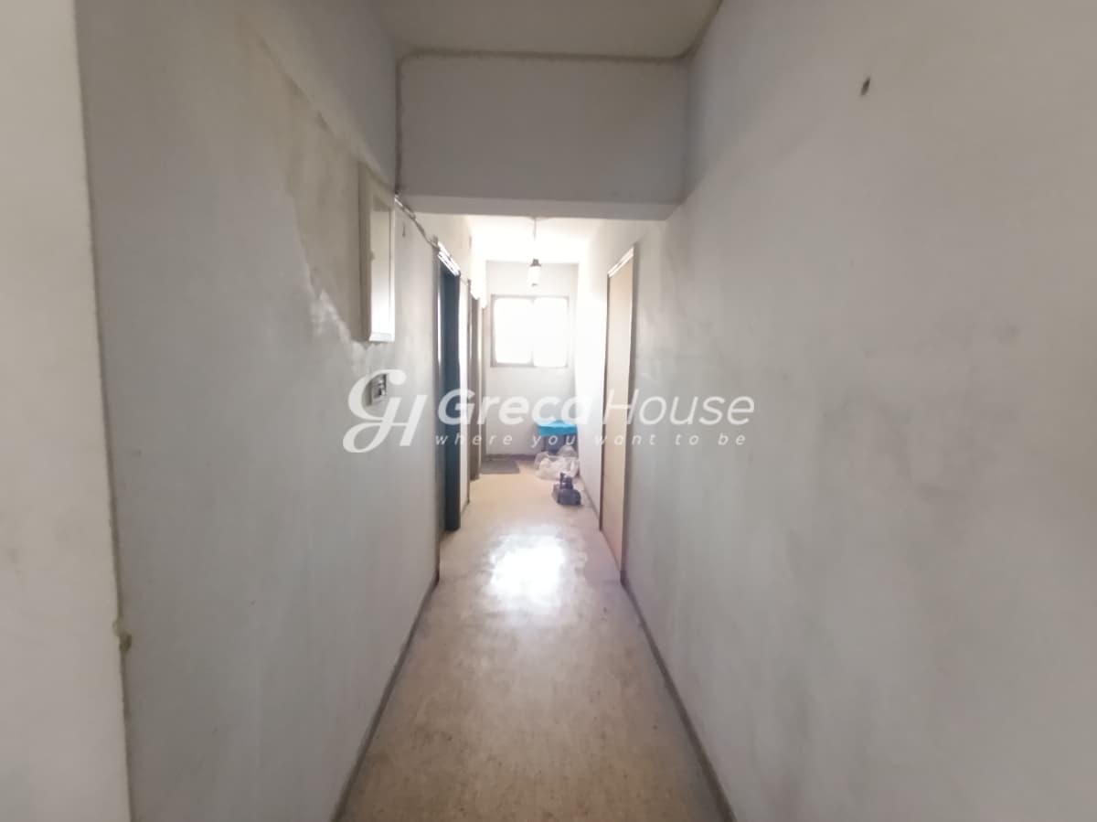 مبنى استثماري 9 طوابق بمساحة 2,126 متر مربع للبيع في بسيري، أثينا. مناسب للتحويل إلى وحدات سكنية. - صورة 19