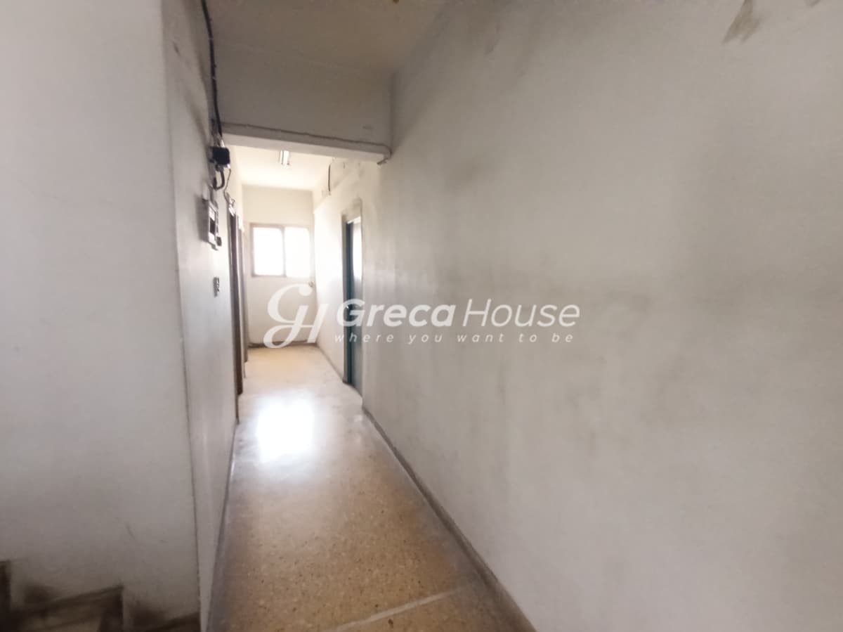 مبنى استثماري 9 طوابق بمساحة 2,126 متر مربع للبيع في بسيري، أثينا. مناسب للتحويل إلى وحدات سكنية. - صورة 39