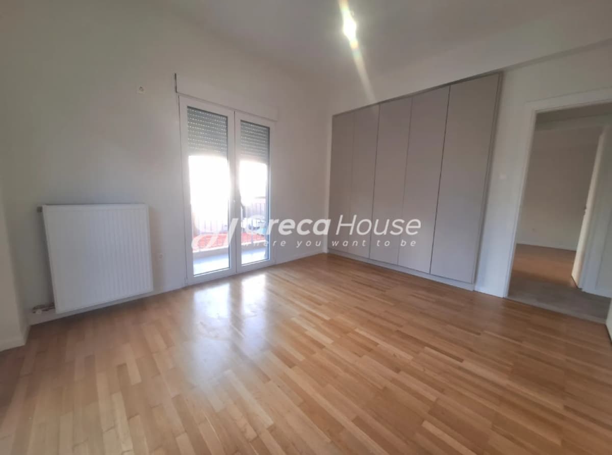 Renovated 2-Bedroom Apartment in Athens' Kypseli, Fokionos Negri - Photo 3