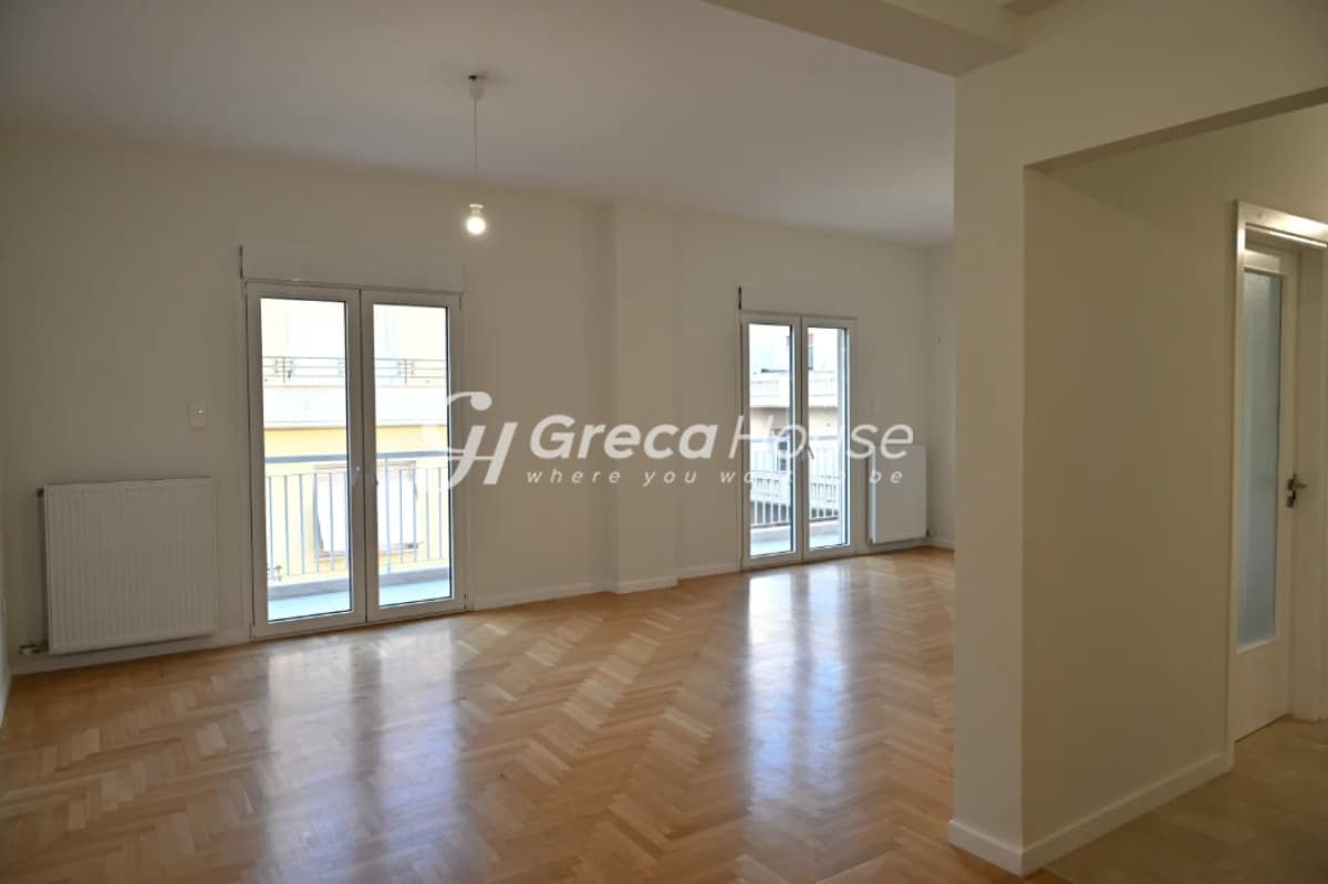 Renovated 2-Bedroom Apartment in Athens' Kypseli, Fokionos Negri - Photo 12