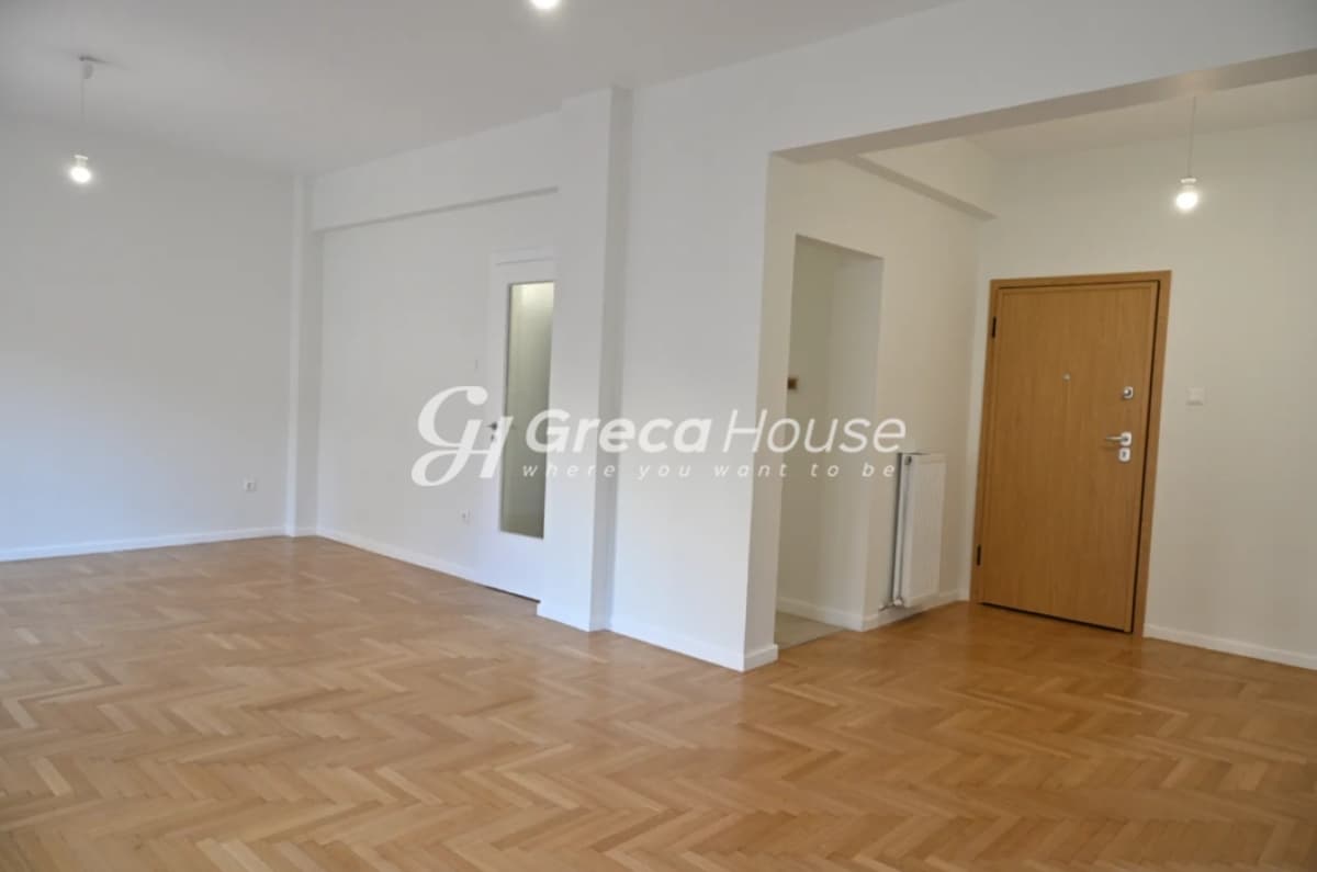 Renovated 2-Bedroom Apartment in Athens' Kypseli, Fokionos Negri - Photo 7