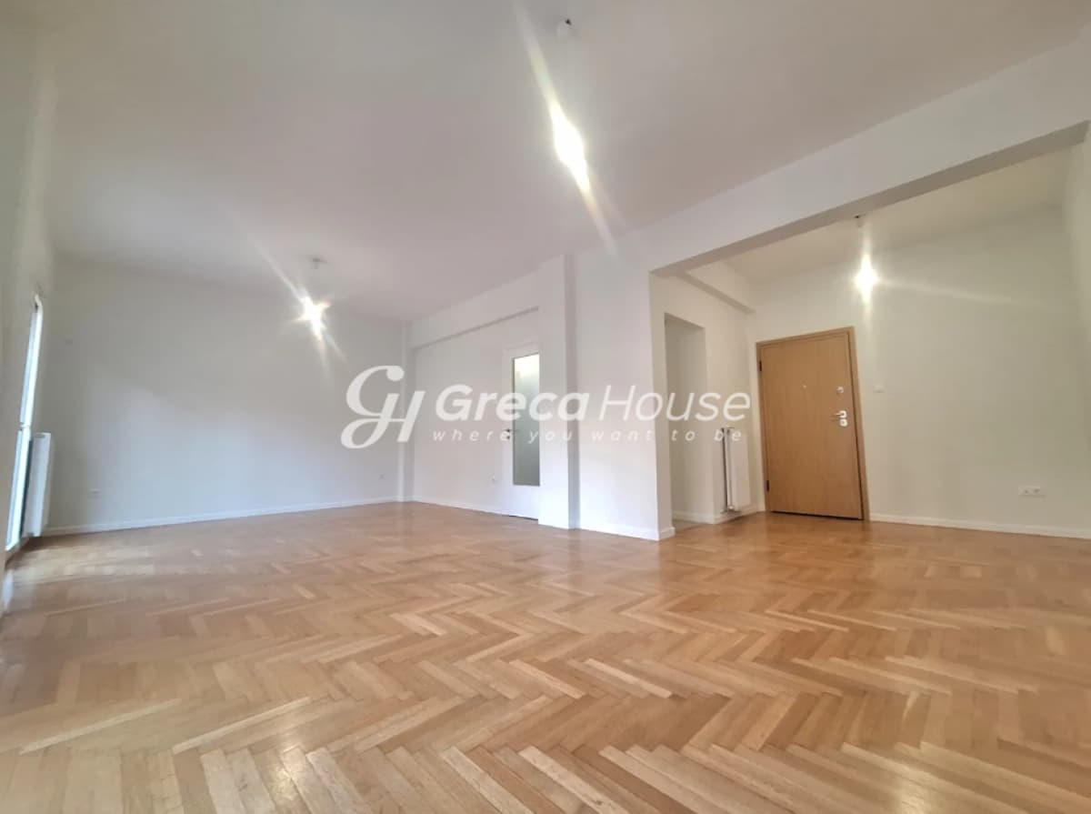 Renovated 2-Bedroom Apartment in Athens' Kypseli, Fokionos Negri - Photo 2