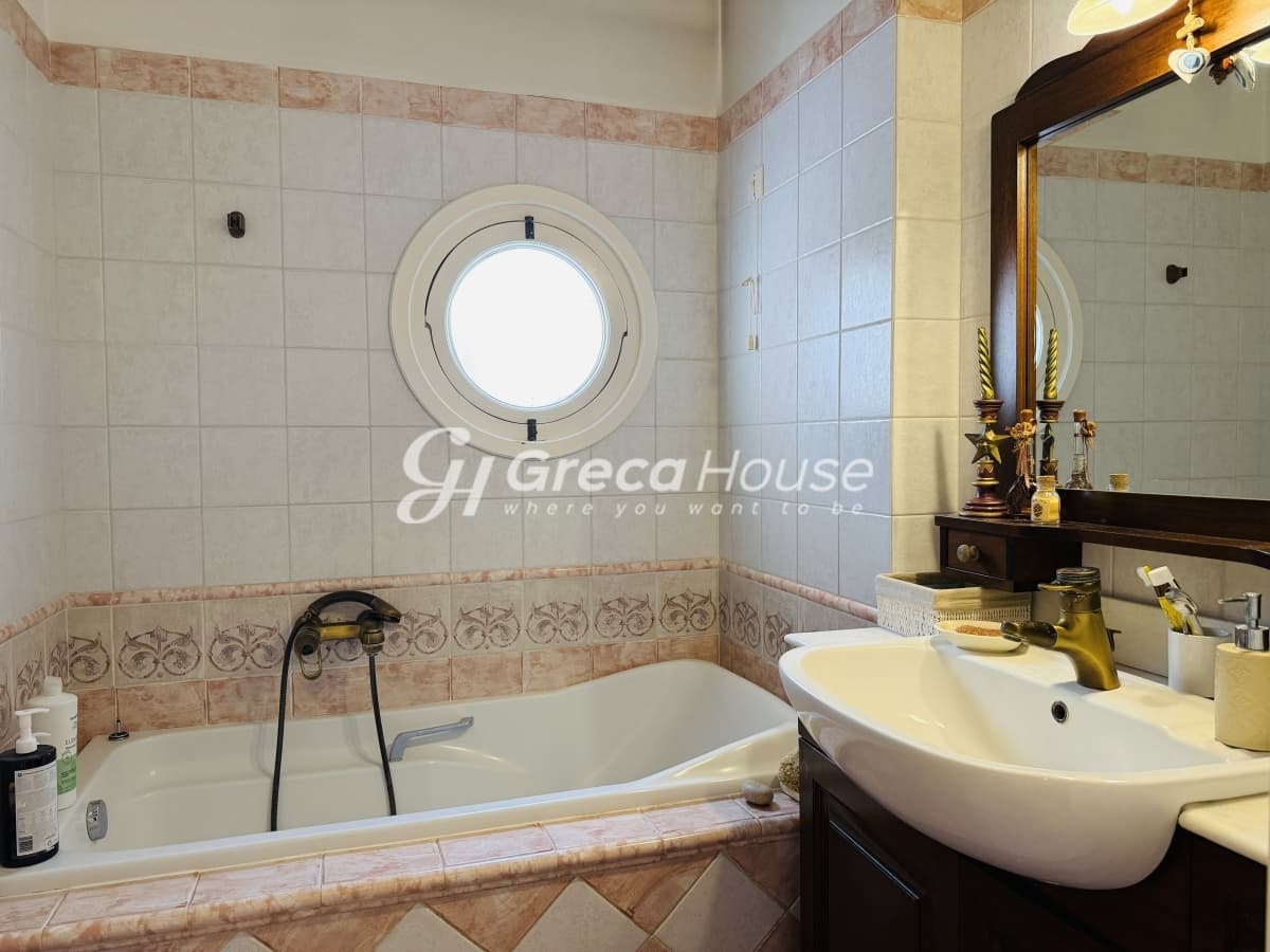 Luxury Detached House 422 sqm in Melissia-Vrilissia Border with Potential for 2-3 Residences - Photo 28