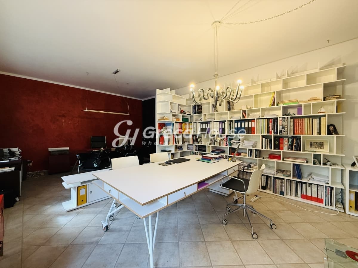 Luxury Detached House 422 sqm in Melissia-Vrilissia Border with Potential for 2-3 Residences - Photo 24