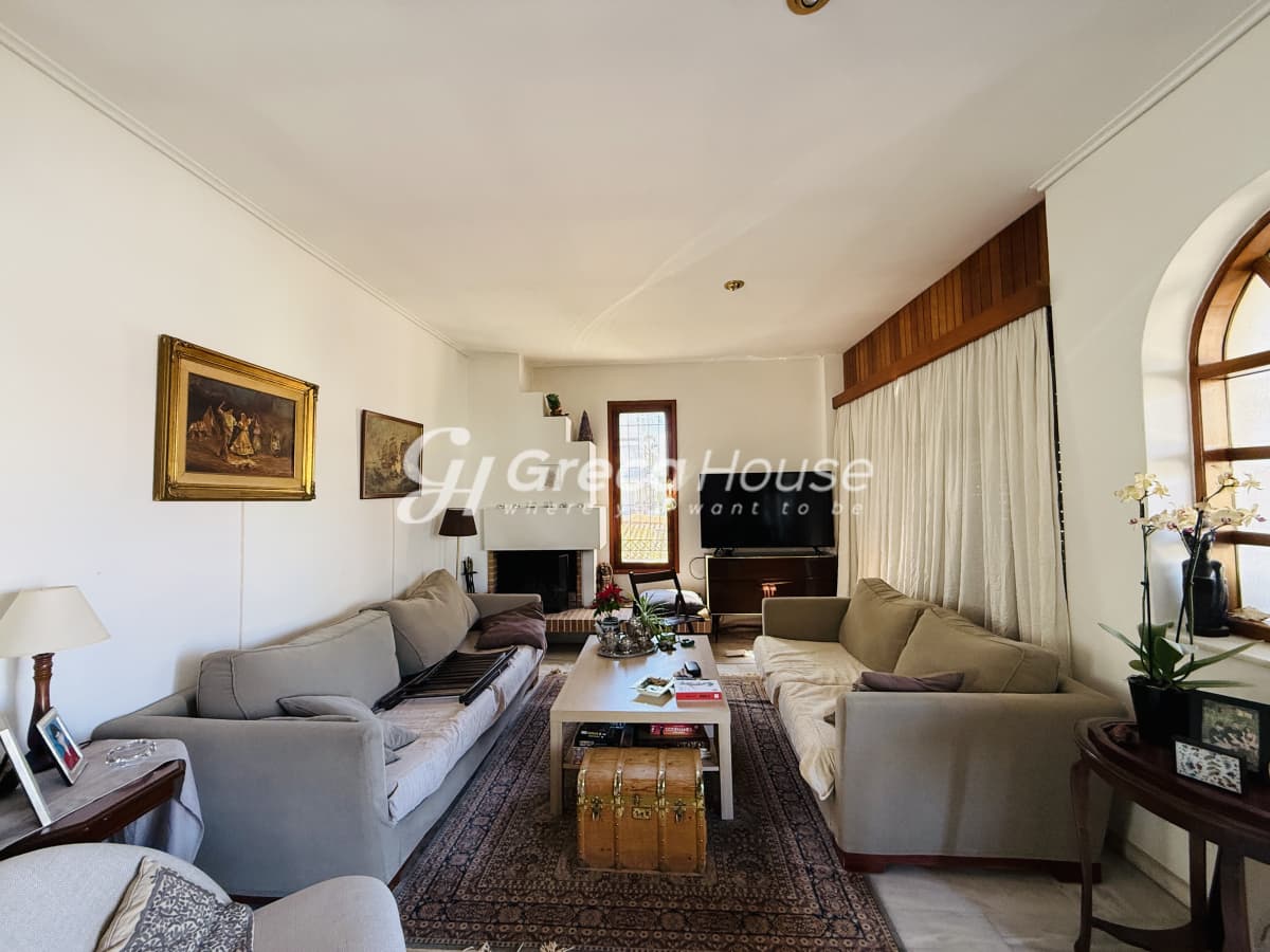 خالاندري ريزاريوس – مبنى سكني 417 متر مربع على قطعة أرض 350 متر مربع، 2 شقتين دوبلكس، 6 غرف نوم، غرفة ألعاب، غاز طبيعي، حديقة، موقف سيارات - صورة 2
