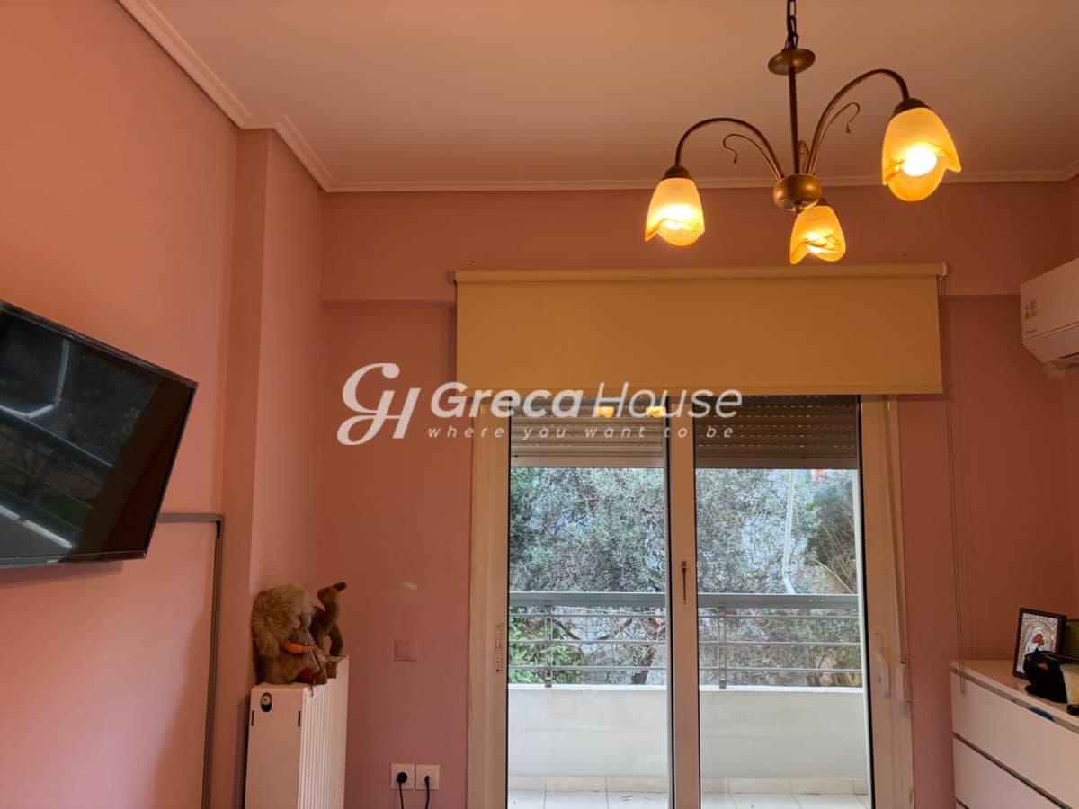 75 sqm Apartment for sale in Marousi Center with 2 bedrooms, storage, fireplace and natural gas - Photo 4