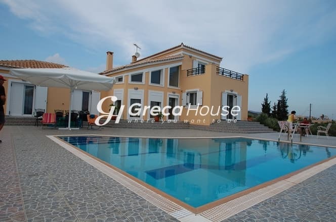 Προς Πώληση Βίλα στο Πόρτο Χέλι με Πισίνα και Θέα Θάλασσα