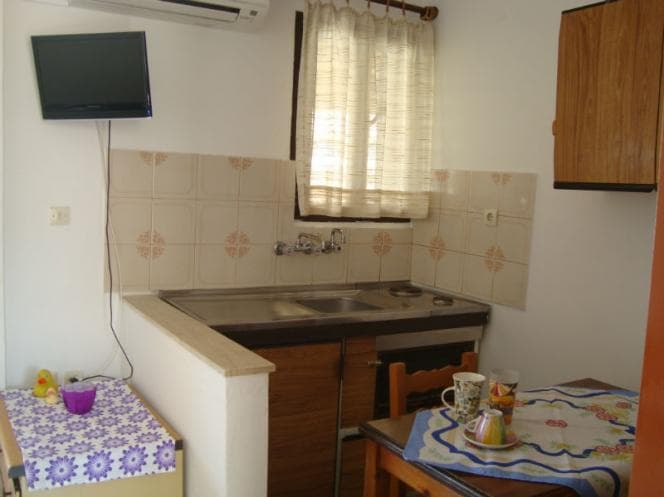 Seaside Hotel 800 sq.m. with 24 Rooms in Aidipsos, Evia - Photo 7