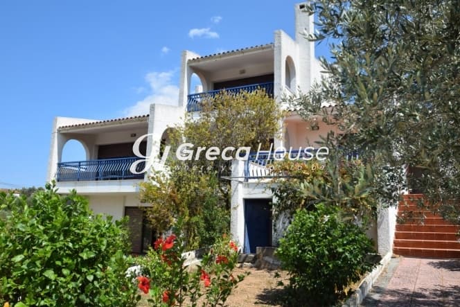 Βίλα 300 τ.μ. με Πανοραμική Θέα Θάλασσα στο Πόρτο Χέλι προς Πώληση