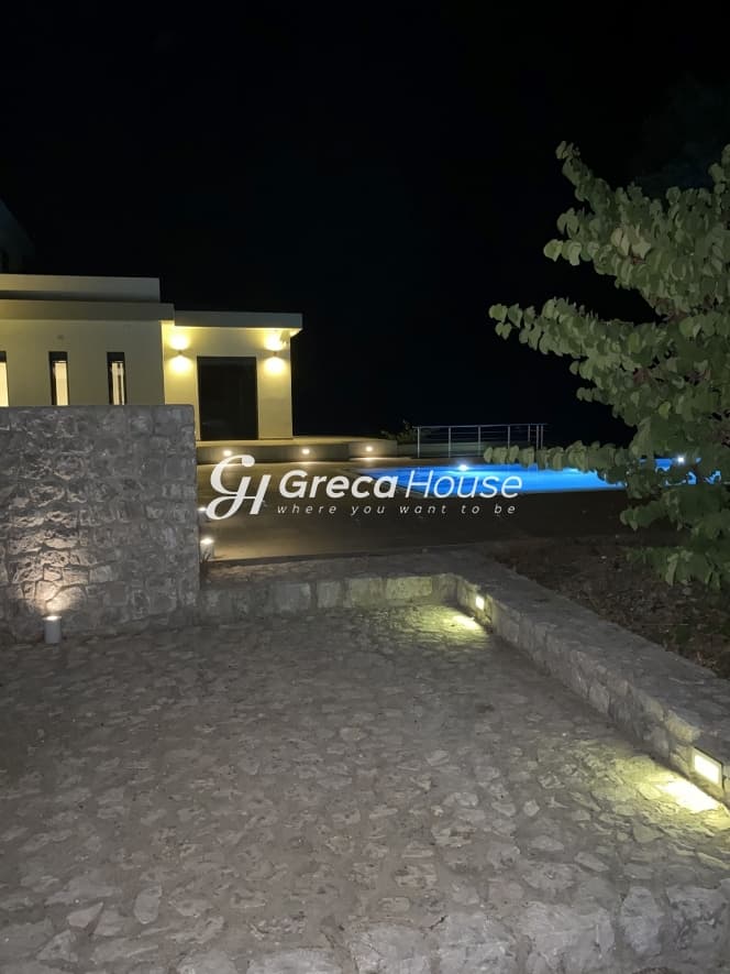 Πολυτελής Βίλα 445 τ.μ. με Ιδιωτική Πισίνα και Πανοραμική Θέα στη Φύση – Κηρέως Ευβοίας - Φωτογραφία 25