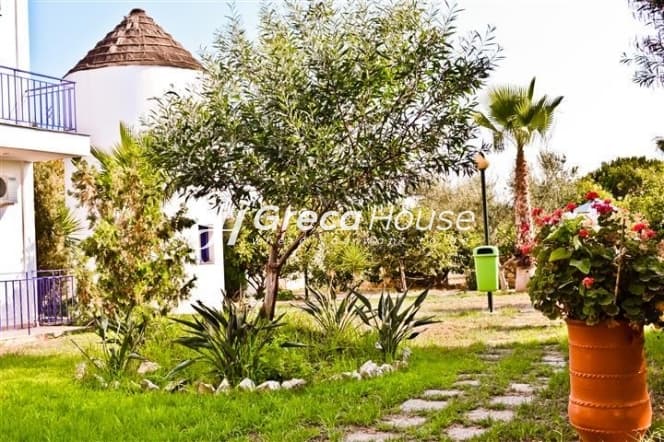 Prime 852m² Hotel for Sale in Vouprasia, Elis with Pool, Sea Views & Event Facilities - Photo 4
