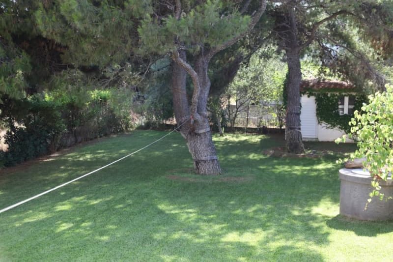 וילה יוקרתית על חוף הים למכירה באוויה עם נוף לים ללא הפרעה - תמונה 25