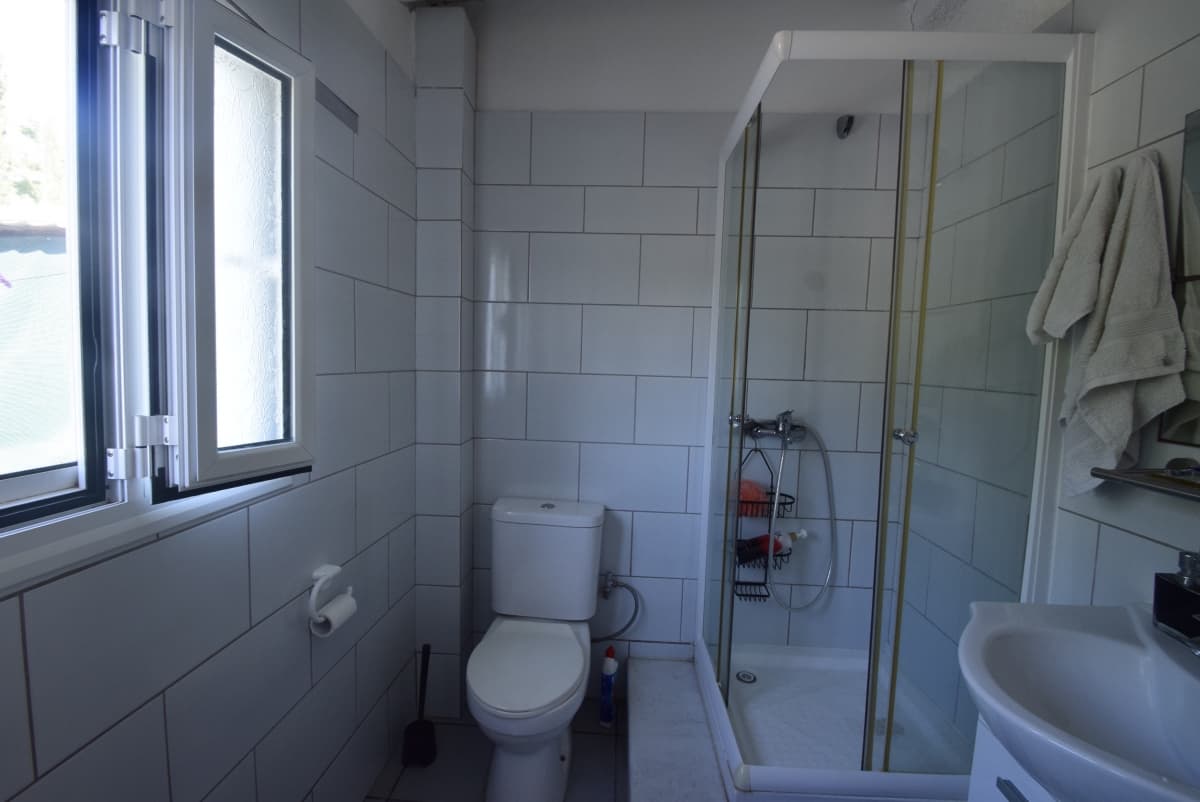 Exceptional Renovated Luxury Villa for Sale in Porto Heli with Private Pool and Unlimited Views - Photo 18