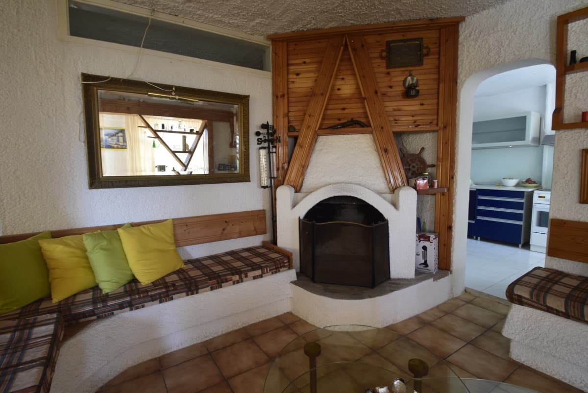 Exceptional Renovated Luxury Villa for Sale in Porto Heli with Private Pool and Unlimited Views - Photo 3