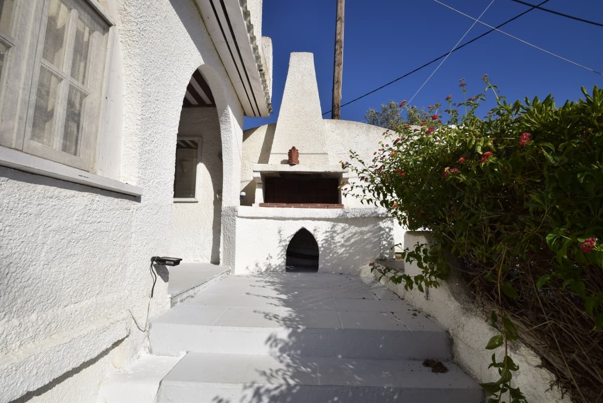 Exceptional Renovated Luxury Villa for Sale in Porto Heli with Private Pool and Unlimited Views - Photo 20