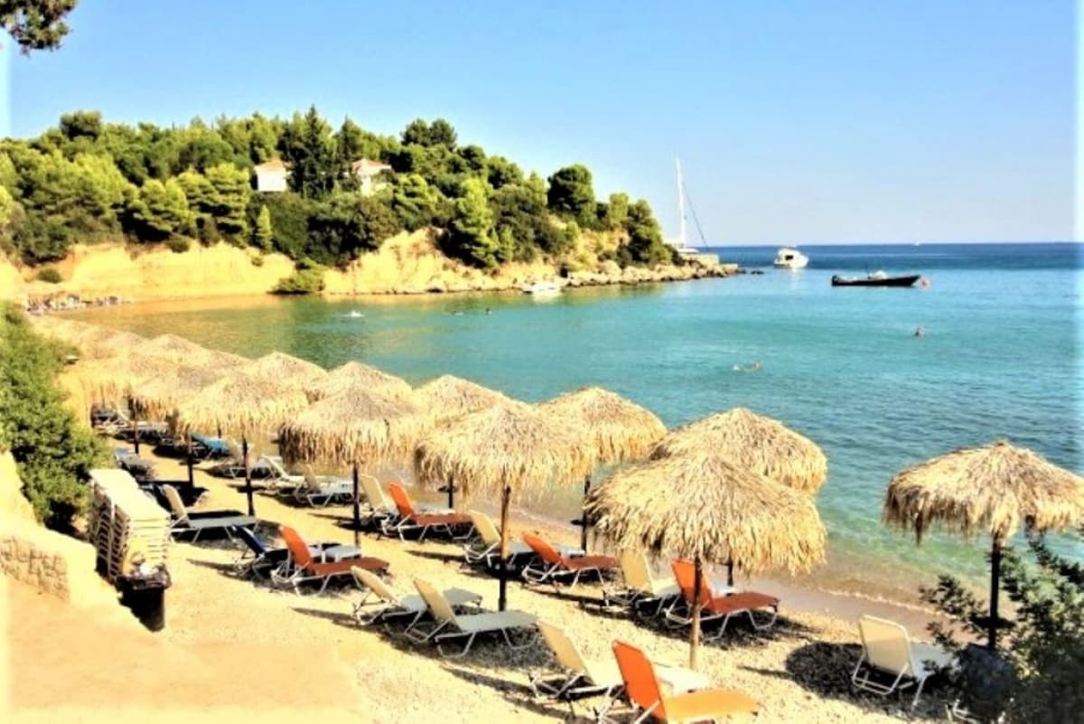 Exceptional Renovated Luxury Villa for Sale in Porto Heli with Private Pool and Unlimited Views - Photo 13