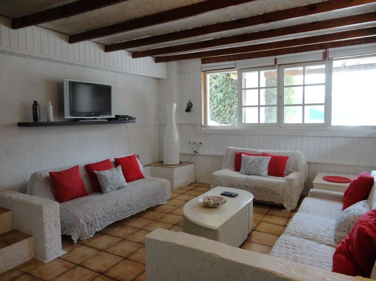 Exceptional Renovated Luxury Villa for Sale in Porto Heli with Private Pool and Unlimited Views - Photo 2