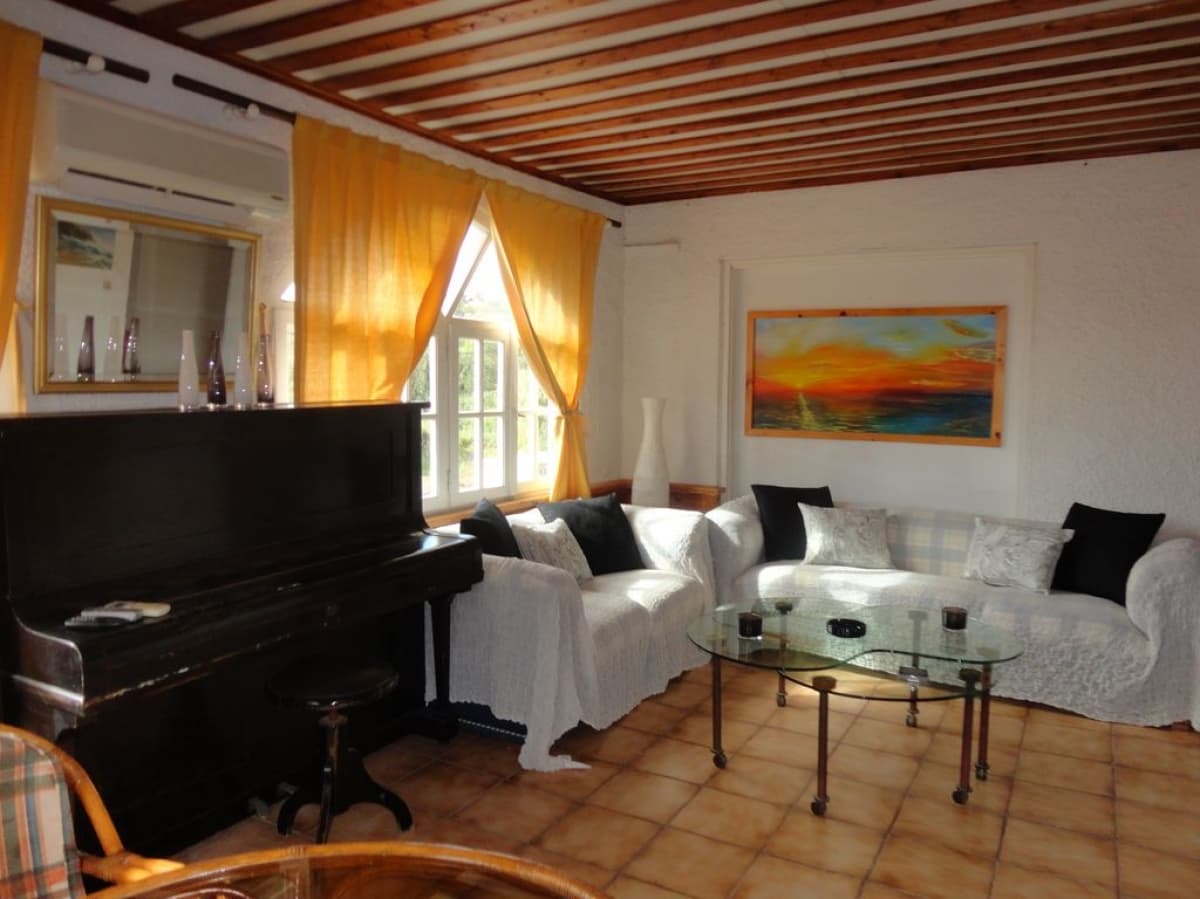 Exceptional Renovated Luxury Villa for Sale in Porto Heli with Private Pool and Unlimited Views - Photo 11