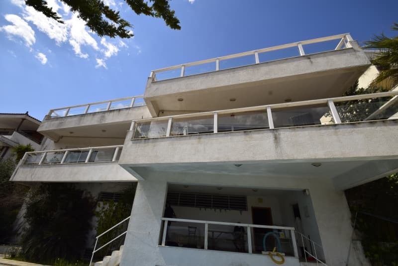 וילה יוקרתית בפלאיו פסיכיקו, אתונה – 1,380 מ"ר עם בריכה וגן גג - תמונה 23