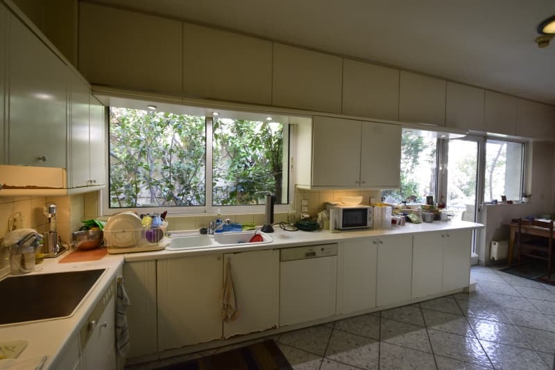 וילה יוקרתית בפלאיו פסיכיקו, אתונה – 1,380 מ"ר עם בריכה וגן גג - תמונה 9