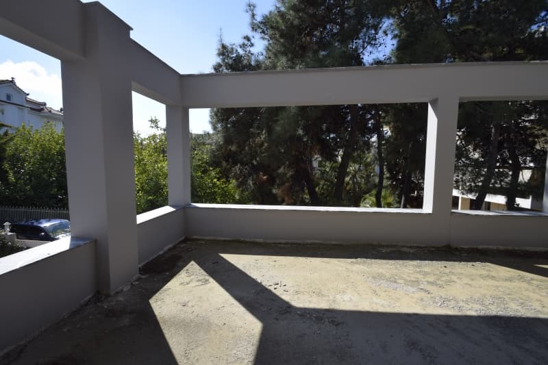 דירות גן (מזוהדות) יוקרתיות רב-מפלסיות עם בריכה פרטית בקיפיסיה, אגיה קיריאקי - תמונה 7