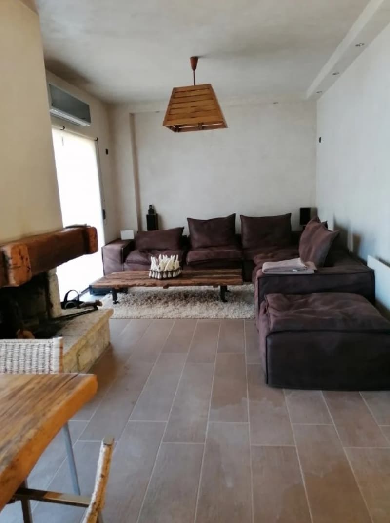 וילה על חוף הים 300 מ"ר בפראחורה לוטראקי – שלוש דירות עצמאיות - תמונה 9
