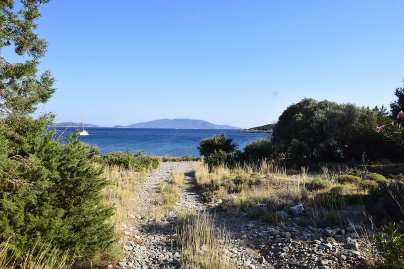 Εύβοια, Μαρμάρι: Οικόπεδο 31.000τ.μ. Παραθαλάσσιο για Πολυτελείς Βίλες ή Ξενοδοχείο - Φωτογραφία 23