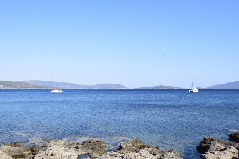 Εύβοια, Μαρμάρι: Οικόπεδο 31.000τ.μ. Παραθαλάσσιο για Πολυτελείς Βίλες ή Ξενοδοχείο - Φωτογραφία 26
