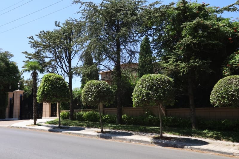 מתחם פרטי של שלוש וילות יוקרה באקאלי – בריכה, טניס, פרטיות מוחלטת - תמונה 77