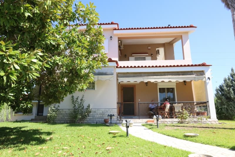 Πολυτελής Επιπλωμένη Βίλα 180 τ.μ. στο Μετόχι Αχαΐας, κοντά στην παραλία Καλογριάς - Φωτογραφία 42