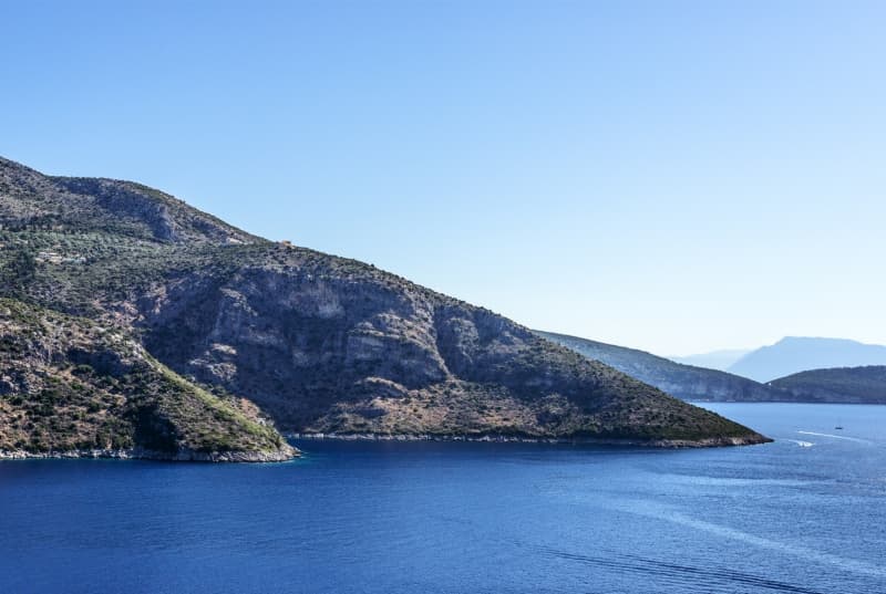 Unparalleled 150,000m² Beachfront Land in Syvota, Lefkada - Photo 14