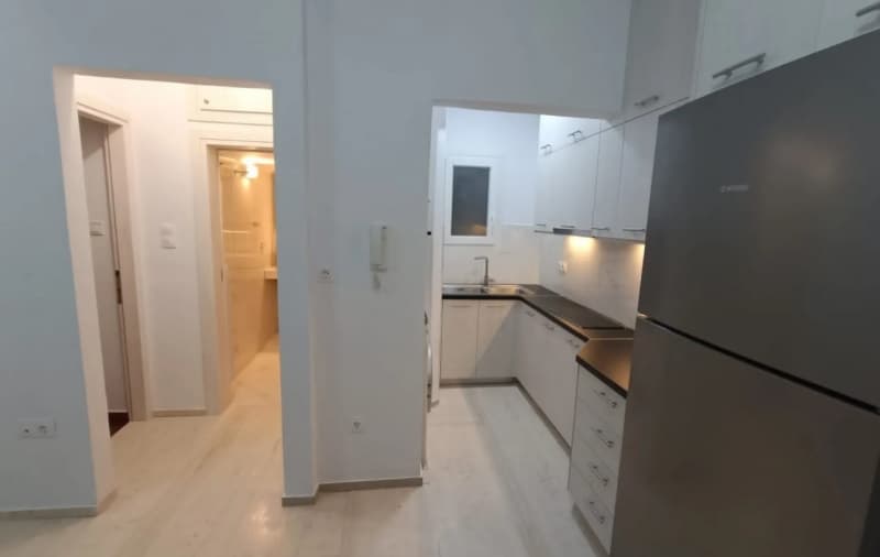 雅典北部郊区阿诺哈兰德里一居室翻新公寓（带家具）出售 - 张照片 10