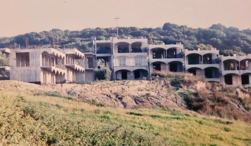 فندق غير مكتمل بإطلالة بحرية غير محدودة – فرصة استثمارية في كيلييني - صورة 3