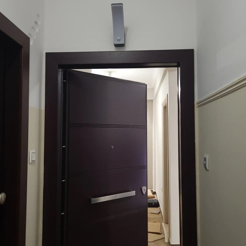 דירת יוקרה משופצת במרכז פגראטי, אתונה - תמונה 24