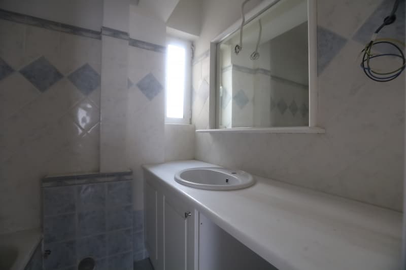 Exceptional Renovated Floor Apartment for Sale in Marousi, Athens - Photo 28