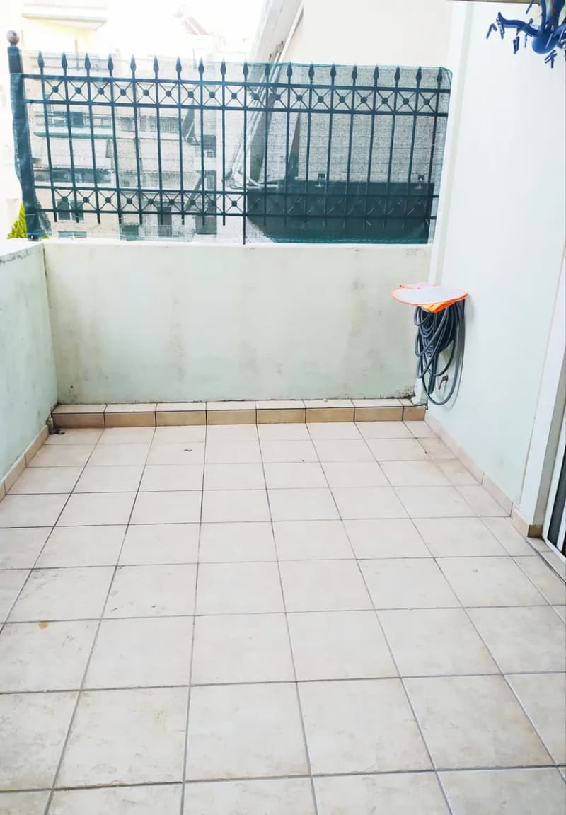 דירת קומה אלגנטית 3 חדרי שינה במרכז גרקס - תמונה 6