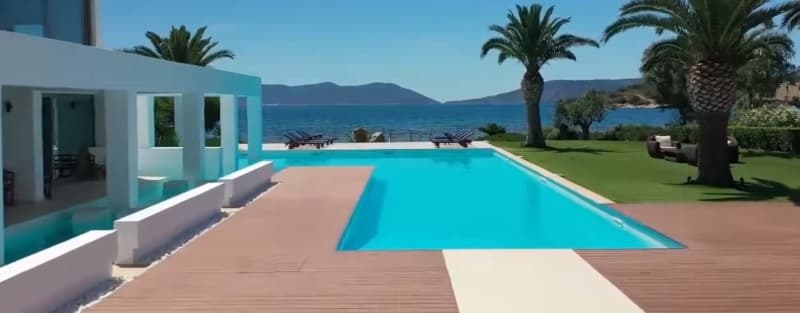 וילה יוקרתית על חוף הים עם חוף פרטי ודירות עצמאיות בהרמיוני - תמונה 29