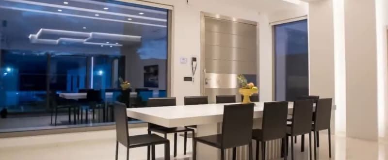 וילה יוקרתית על חוף הים עם חוף פרטי ודירות עצמאיות בהרמיוני - תמונה 11
