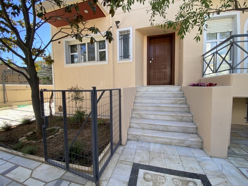 וילה מקסימה בת 3 חדרי שינה עם נוף פנורמי בניאה קיפיסיה, אתונה - תמונה 17