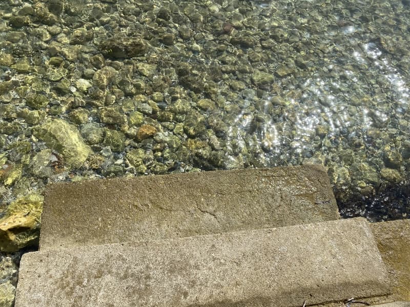 فيلا فاخرة على شاطئ البحر بإطلالات لا حدود لها على خليج كورنثيا - صورة 22