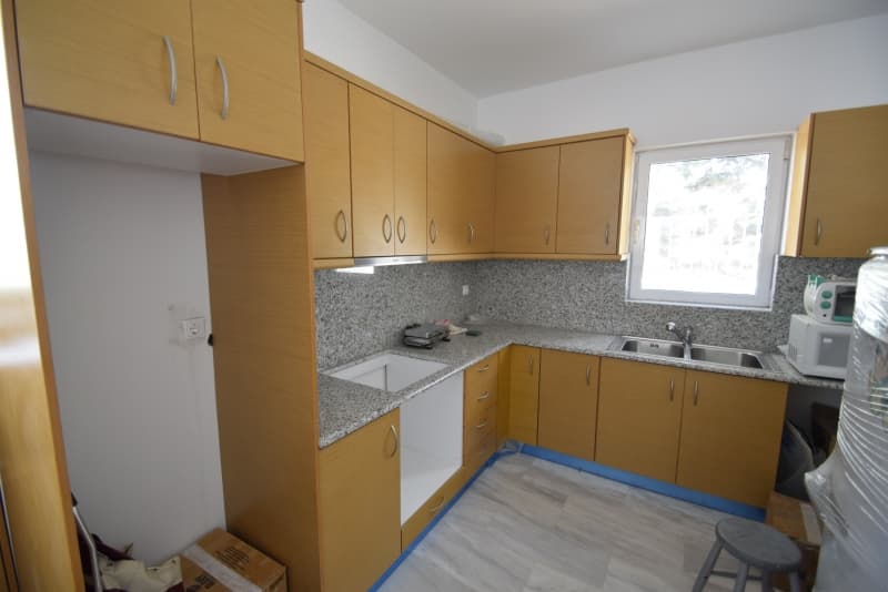 וילה עם נוף לים למכירה בלגוניסי, עם גינה ומרפסות - תמונה 7